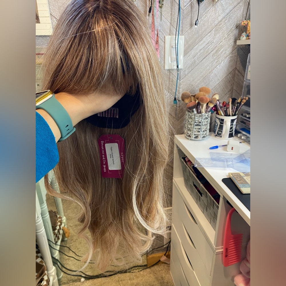 Chelsey Smith Crowns Taylor Scandi Apricot Wig - Picture 7 of 10